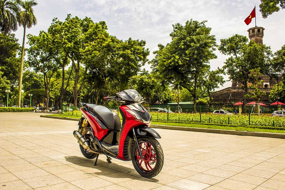 Honda SH 150i do gan 100 trieu cua dan choi Ha Thanh-Hinh-3